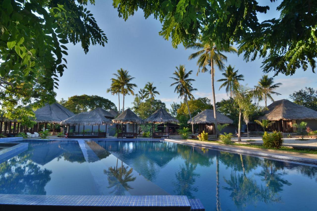 Kasuari Valley Beach Resort Sorong Esterno foto